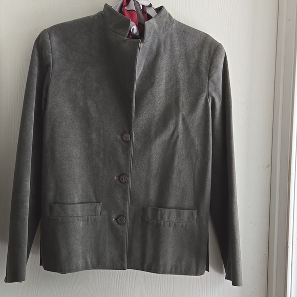 Brodkin | Vintage Soft Grey Ultra Suede Suit - Picture 10 of 12